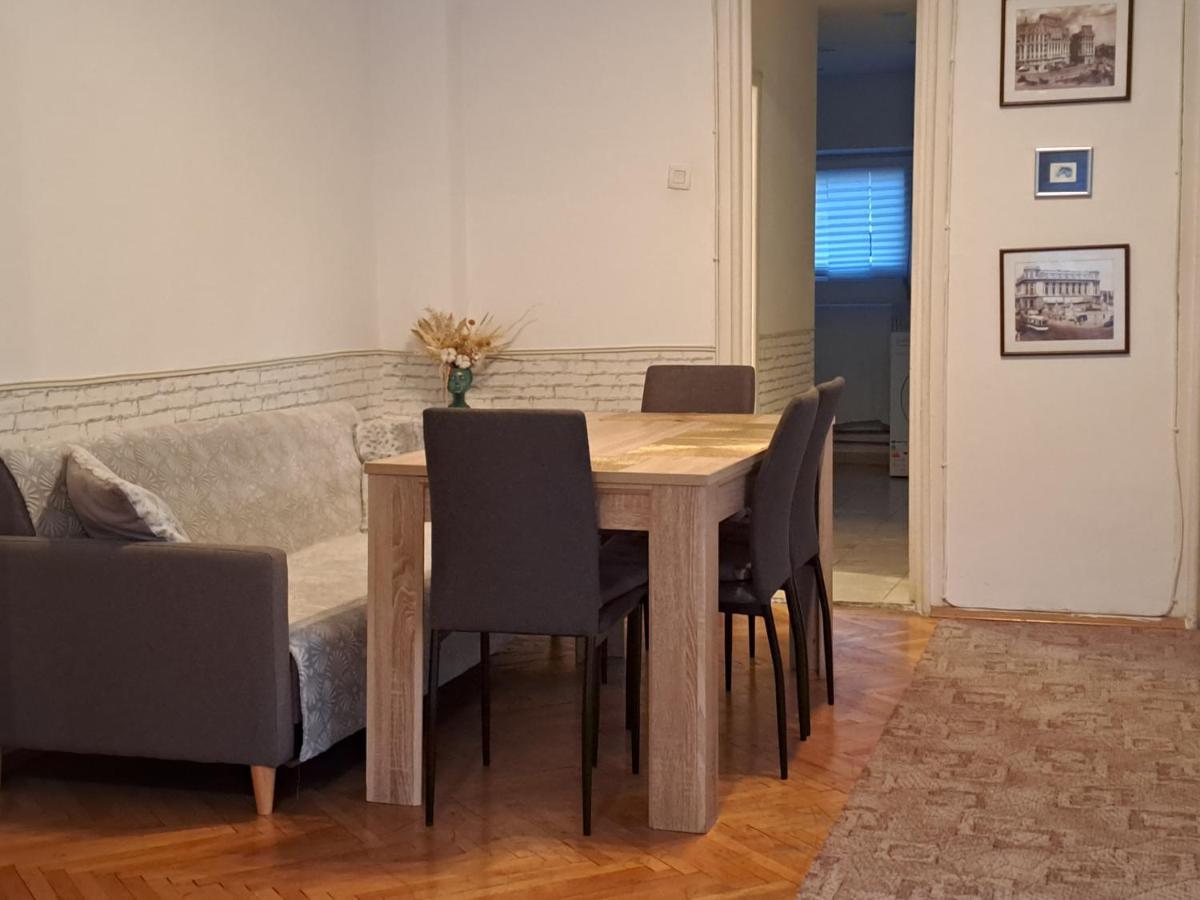 Downtown Apartment Piata Romana Bucureşti Ngoại thất bức ảnh